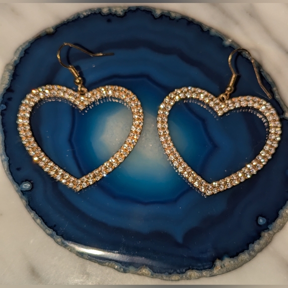 Sparkling Heart shaped CZ Earrings - Picture 12 of 15